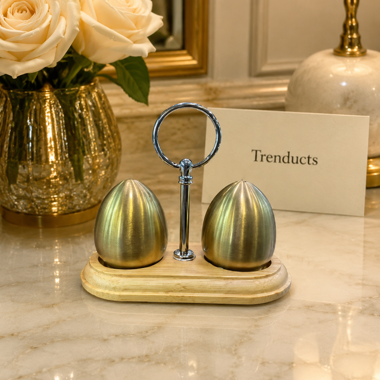 Elegant Golden Salt Pepper Shaker Set