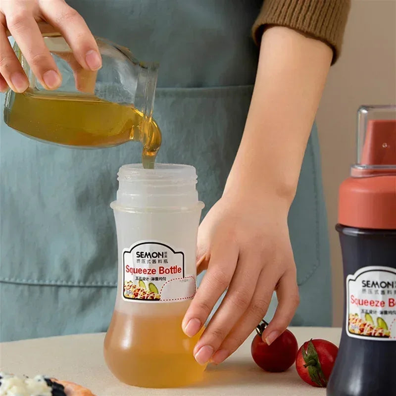 350ml Sauce Squeeze Bottle for Gravy - Clarify.pk