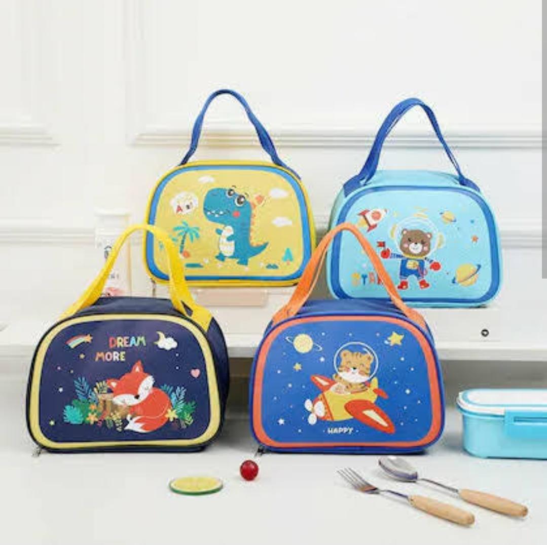 Kids Insulated Lunch Bag with Random Cute Character Print - 23 x 17 cm