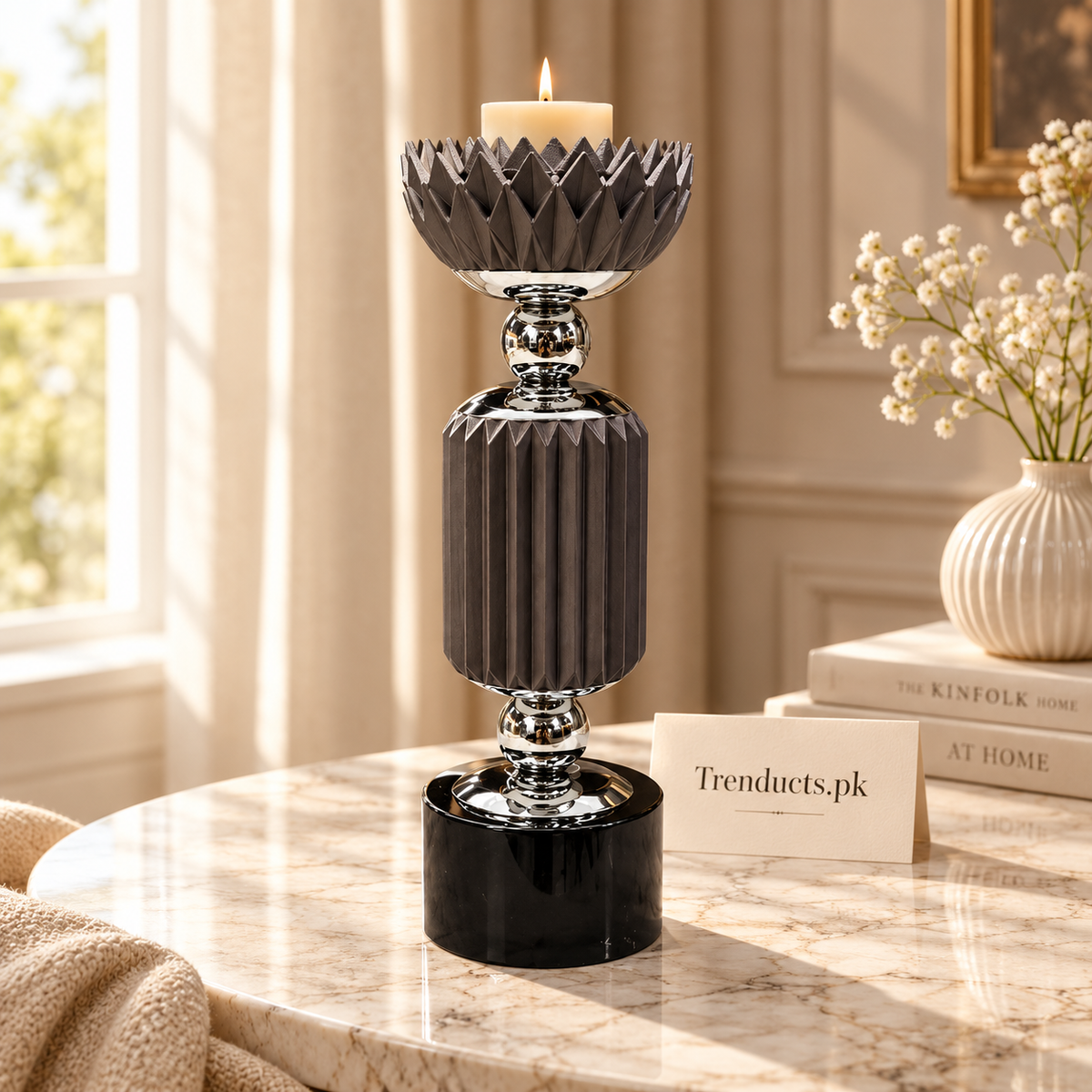 Black Crown-Top Ribbed Luxury Candle Stand