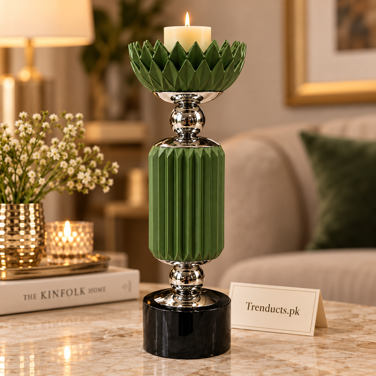 Emerald Green Crown-Top Luxury Candle Stand
