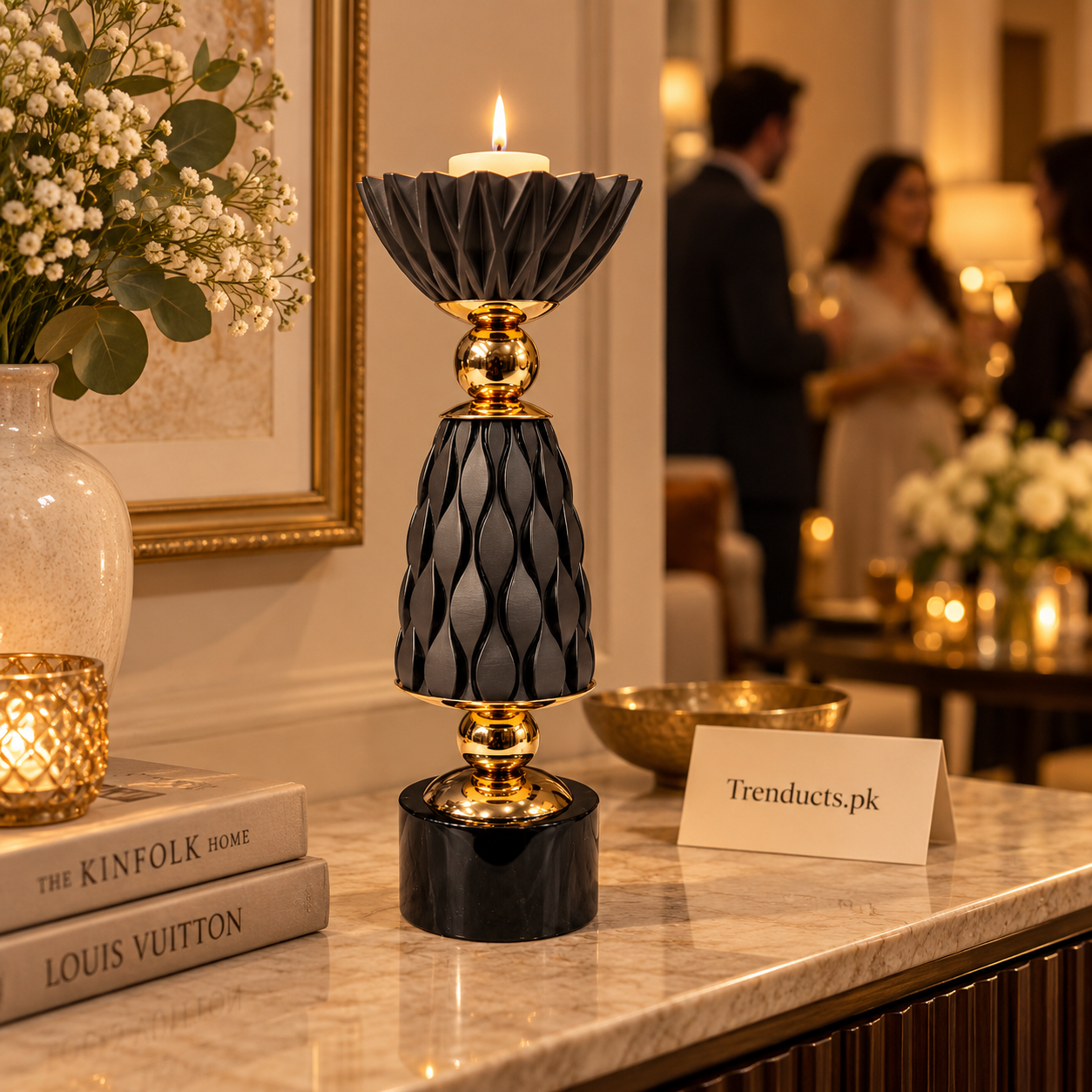 Black Diamond-Texture Luxury Candle Stand